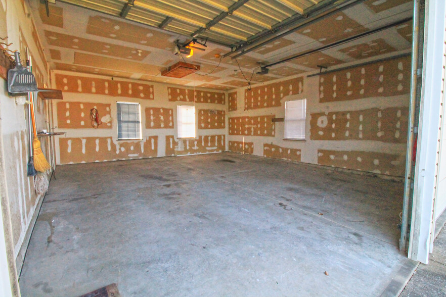 11 Edgar ln, Wright City, MO for lease - Building Photo - Image 3 of 6