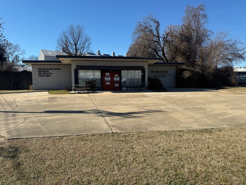 701 Airport Dr, Shreveport, LA à vendre - Photo du bâtiment - Image 1 de 1