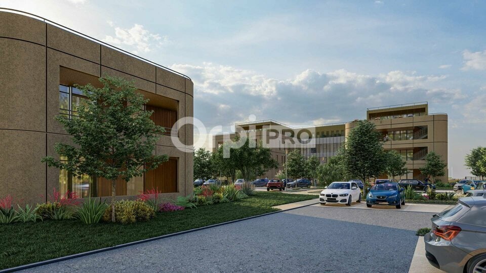 Office in Genas for lease - Building Photo - Image 1 of 17