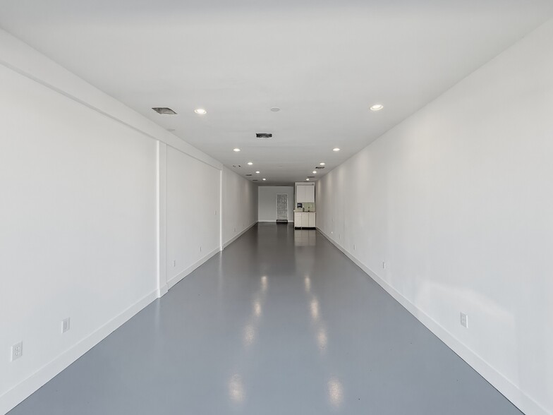 18014-18016 Ventura Blvd, Encino, CA for lease - Building Photo - Image 3 of 10