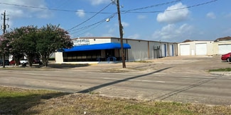 Plus de détails pour 7600 Renwick Dr, Houston, TX - Industriel à vendre