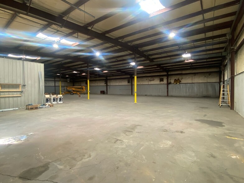 3131 Hawkins Ave, Sanford, NC for lease - Building Photo - Image 3 of 7