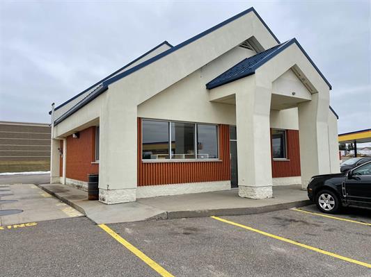 1501-1509 W McMillan St, Marshfield, WI à louer - Photo du bâtiment - Image 2 de 4