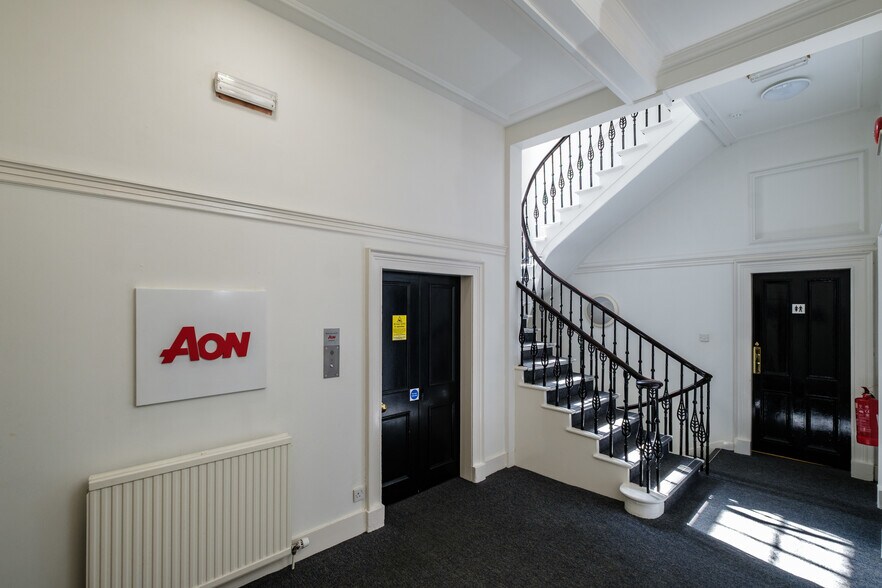 13 Bon Accord Sq, Aberdeen à vendre - Photo du bâtiment - Image 2 de 6