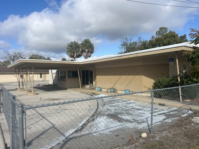 More details for 1210 Saint Johns Ave, Palatka, FL - Office for Sale
