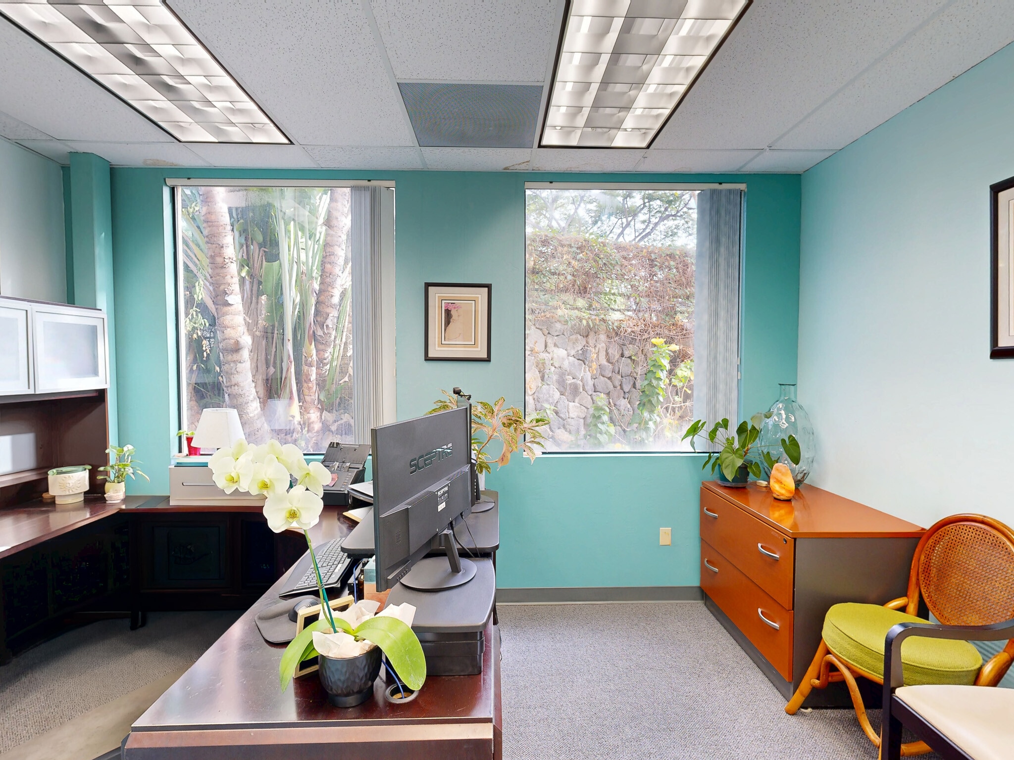 75-1029 Henry St, Kailua Kona, HI for lease Interior Photo- Image 1 of 4