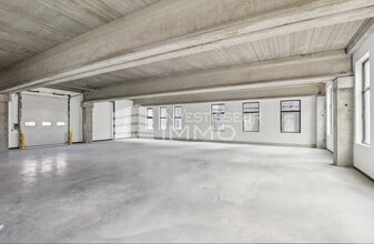 Flex in Palaiseau for lease Interior Photo- Image 1 of 1