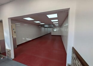 181-183 Fleet Rd, Fleet for lease Interior Photo- Image 1 of 3