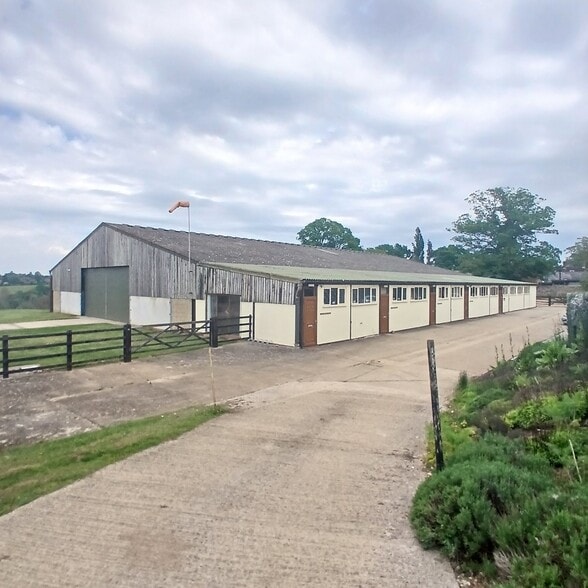 Bloxham Rd, Banbury à louer - Photo du bâtiment - Image 1 de 1
