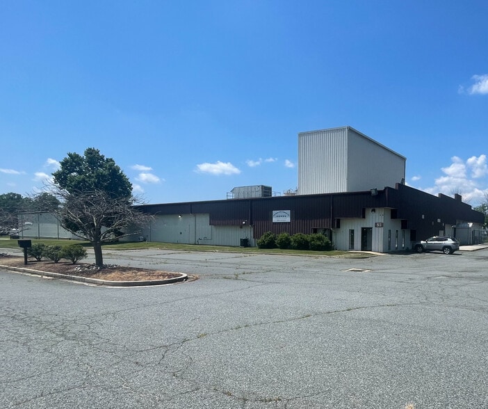 505 Blue Ball Rd, Elkton, MD for lease - Building Photo - Image 1 of 8