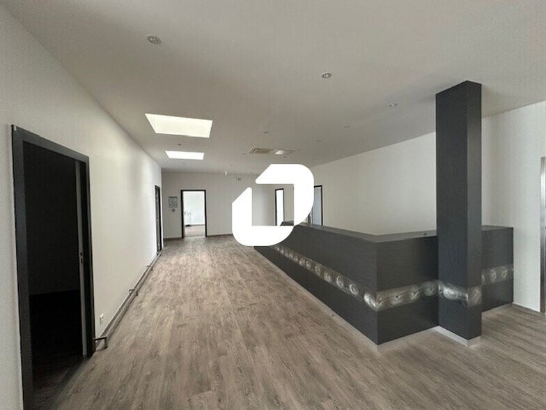 Rue Du Bonneret, Moussy-le-Neuf for lease - Interior Photo - Image 1 of 12