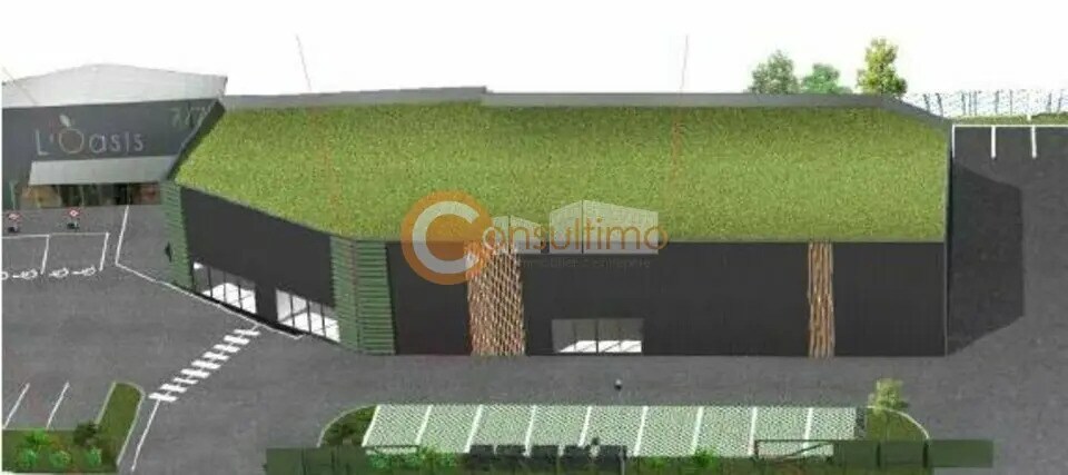 Retail in SAINT-JEAN-D'ILLAC for lease Building Photo- Image 1 of 4