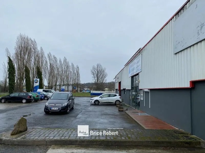 Flex in Civrieux-d'Azergues for lease Primary Photo- Image 1 of 5