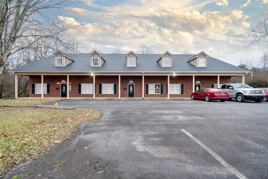 6911 Cleveland Hwy, Clermont, GA à louer - Photo du bâtiment - Image 1 de 11