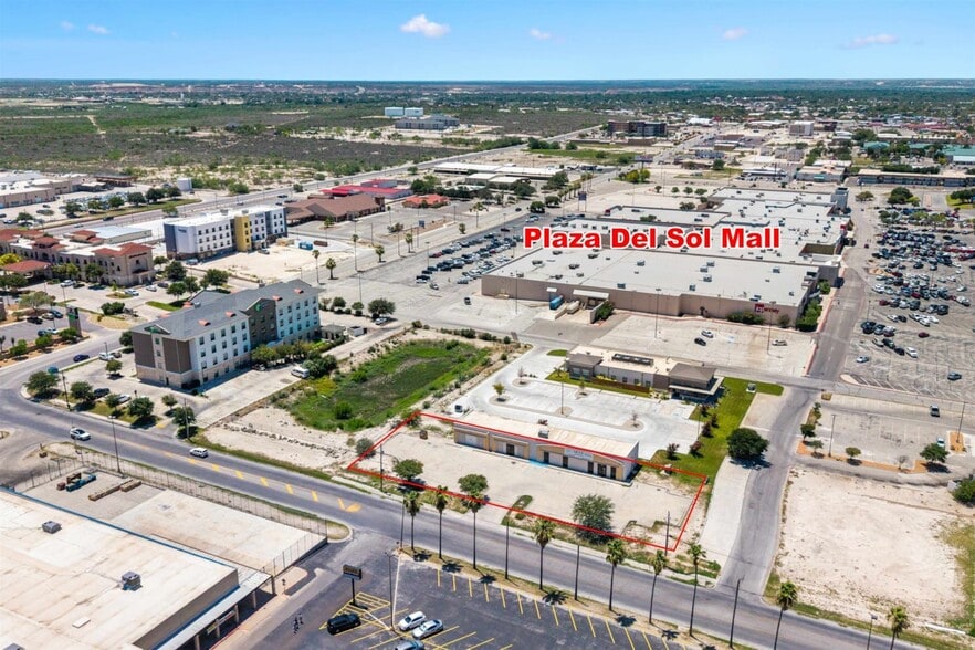 159 Braddie Dr, Del Rio, TX à vendre - Photo du bâtiment - Image 3 de 29