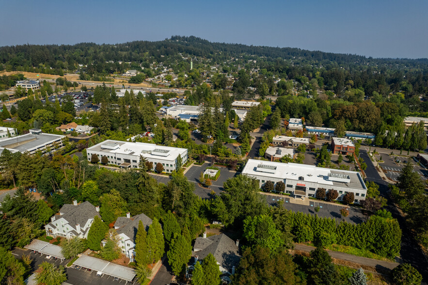 12447 SW 69th Ave, Tigard, OR for lease - Building Photo - Image 2 of 10