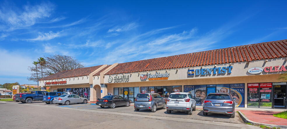 997 W San Marcos Blvd, San Marcos, CA à louer - Photo du bâtiment - Image 3 de 5