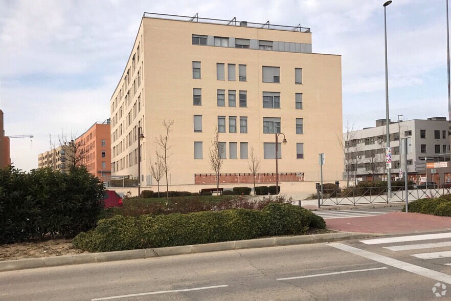 Calle Del Laurel, 3, Fuenlabrada, Madrid for sale - Primary Photo - Image 1 of 1