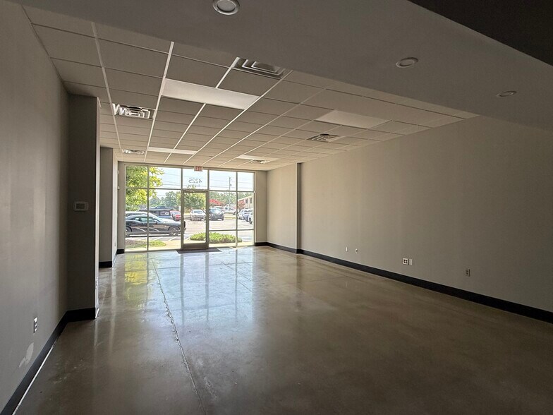 4225 Ramsey St, Fayetteville, NC for lease - Building Photo - Image 2 of 17