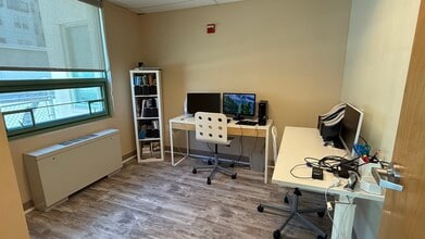 912 Thayer Ave, Silver Spring, MD for sale Interior Photo- Image 2 of 16