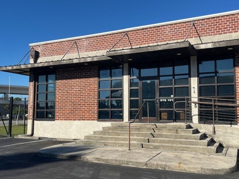 1925 E 2nd Ave, Tampa, FL à louer - Photo du bâtiment - Image 3 de 17