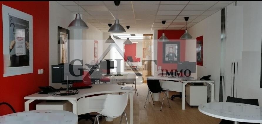 Commerce de détail dans Melun à vendre - Photo intérieure - Image 2 de 2