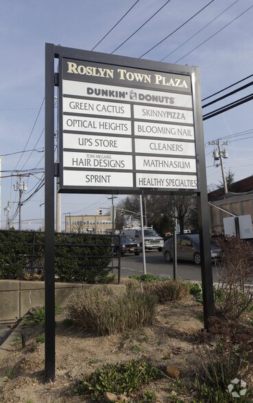 191-219 Mineola Ave, Roslyn Heights, NY à louer - Autre - Image 3 de 12