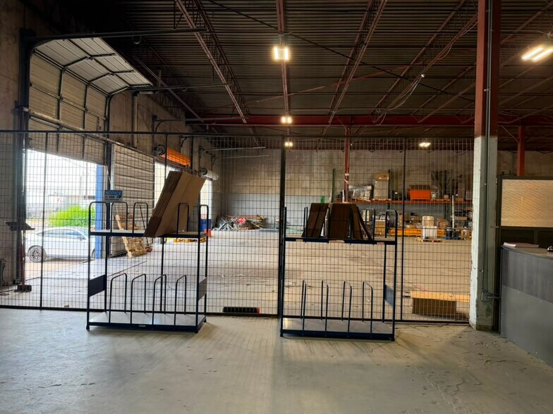 4603 Warehouse Ln, Laredo, TX à louer - Photo intérieure - Image 2 de 5