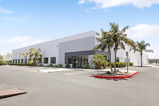 Plus de détails pour 2249 S Yale St, Santa Ana, CA - Industriel à louer