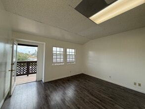 1500 E Pacific Coast Hwy, Seal Beach, CA for lease Interior Photo- Image 2 of 3