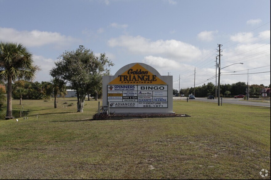 2743 W Old Highway 441, Mount Dora, FL à louer - Photo principale - Image 1 de 11