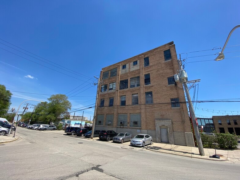 3065 N Rockwell St, Chicago, IL for sale - Building Photo - Image 2 of 10