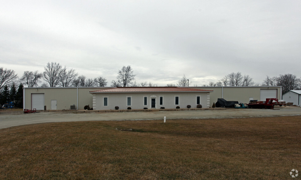 4000 Corridor Dr, Warsaw, IN à vendre - Photo principale - Image 1 de 1