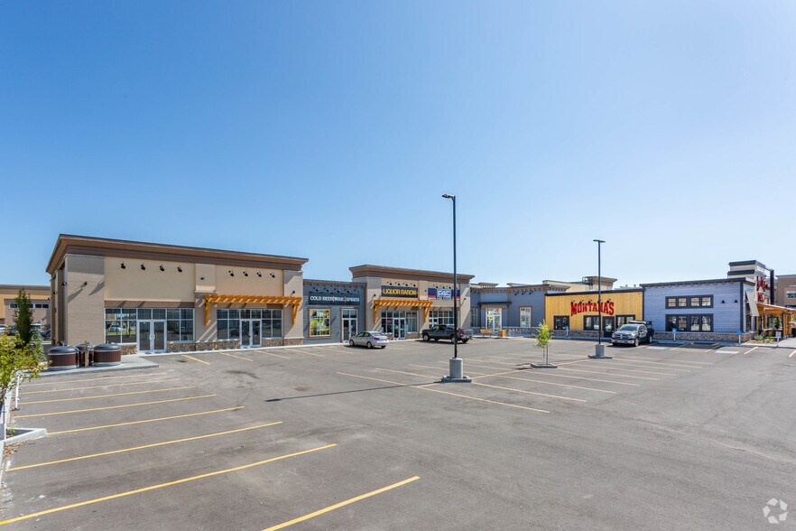 216 Grande Blvd, Cochrane, AB for sale - Primary Photo - Image 1 of 1