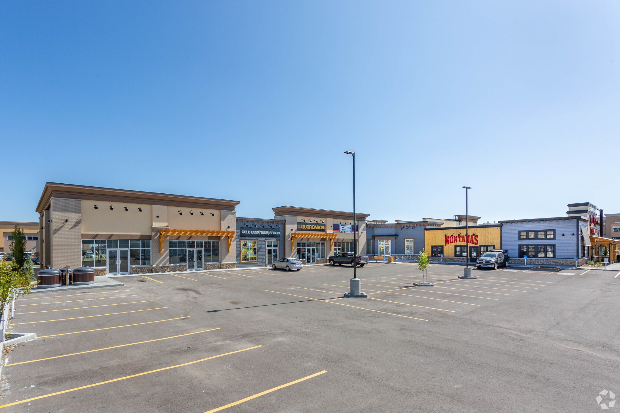 216 Grande Blvd, Cochrane, AB for sale Primary Photo- Image 1 of 1