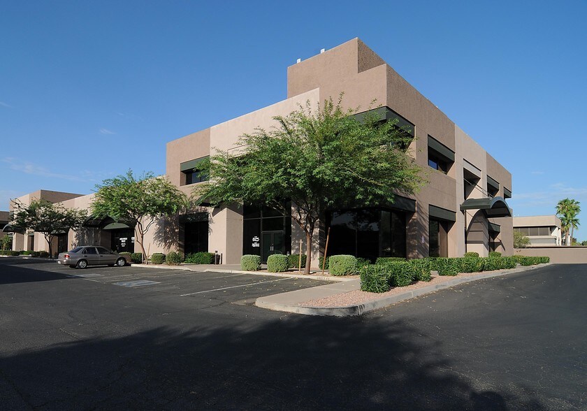 9332 N 95th Way, Scottsdale, AZ à louer - Photo du bâtiment - Image 3 de 5