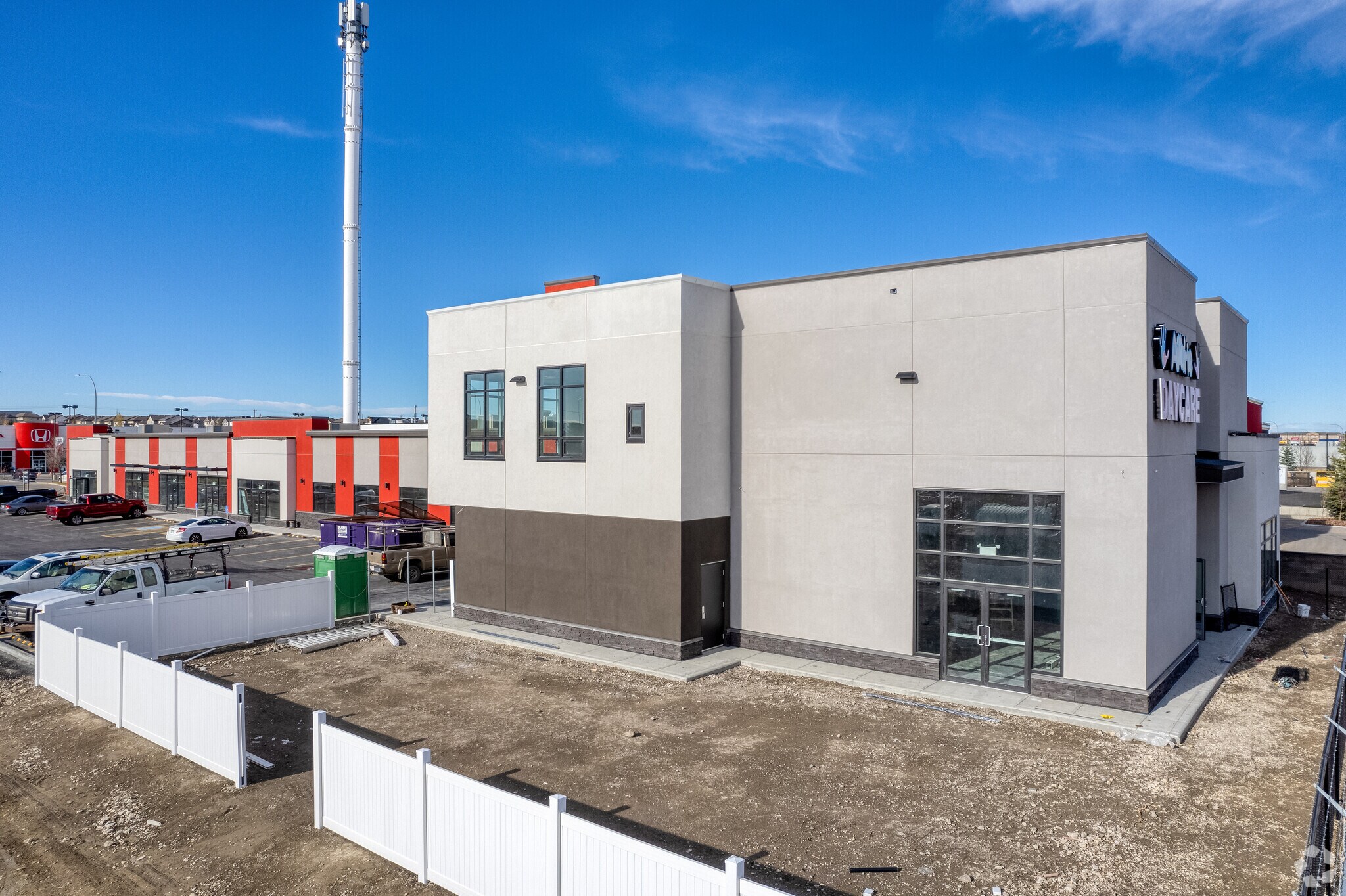 2974 Main St SE, Airdrie, AB à louer Photo du bâtiment- Image 1 de 28