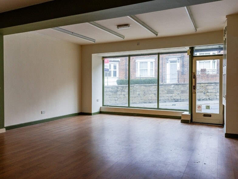 21 & 21A Zetland Rd, Loftus for sale - Interior Photo - Image 2 of 3