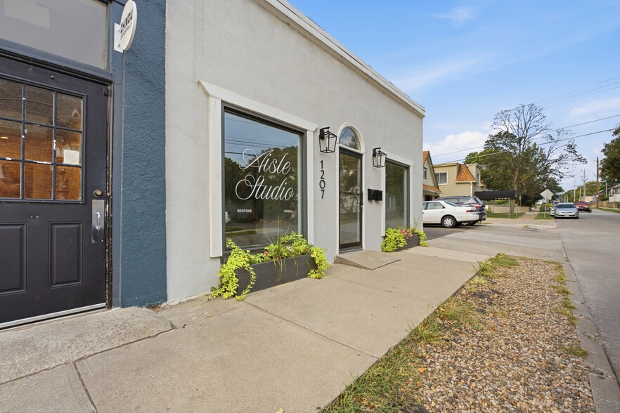 1207 W 47th St, Kansas City, MO à louer - Photo du bâtiment - Image 2 de 18