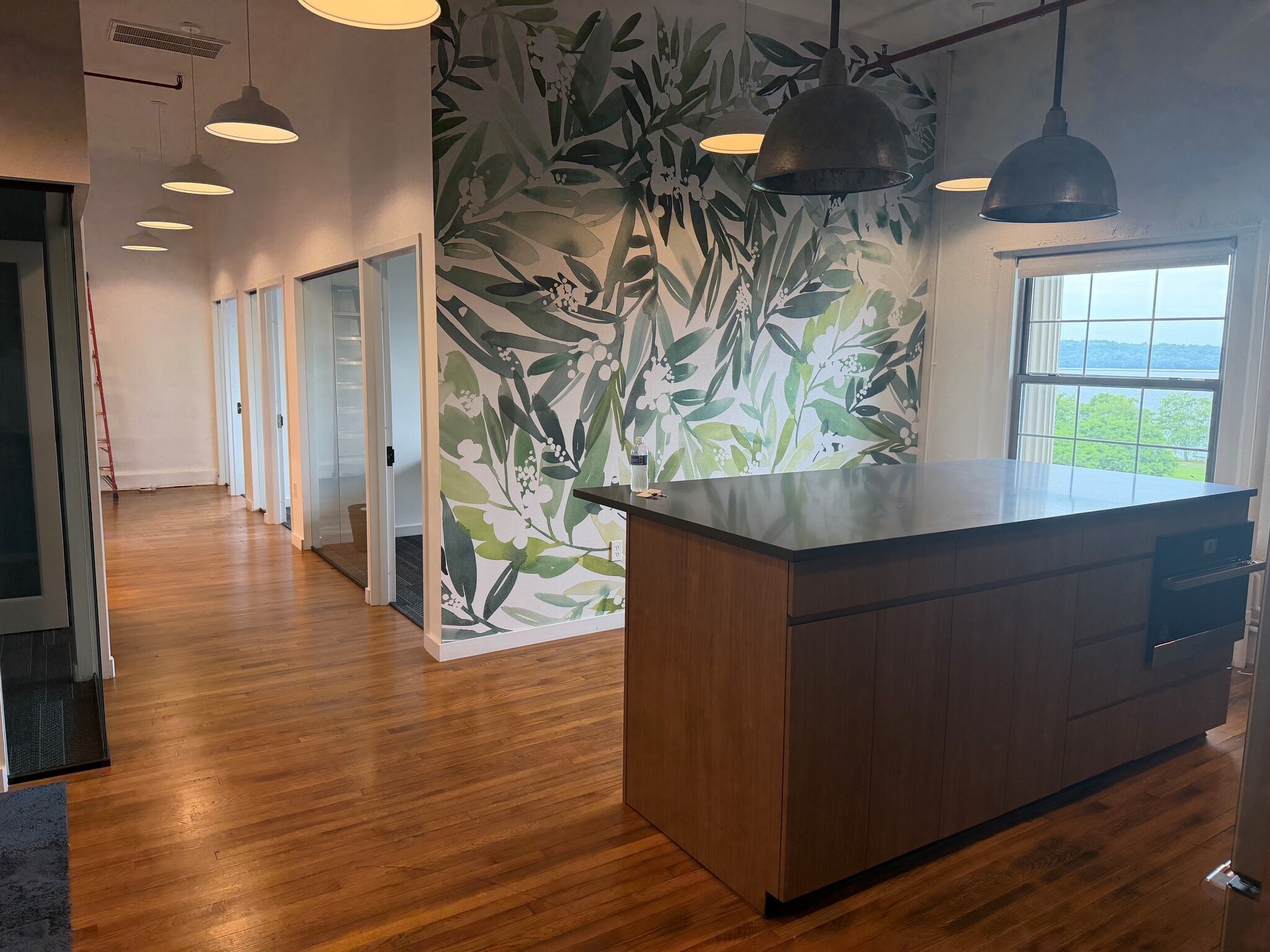 50 S Buckhout St, Irvington, NY for lease Interior Photo- Image 1 of 3