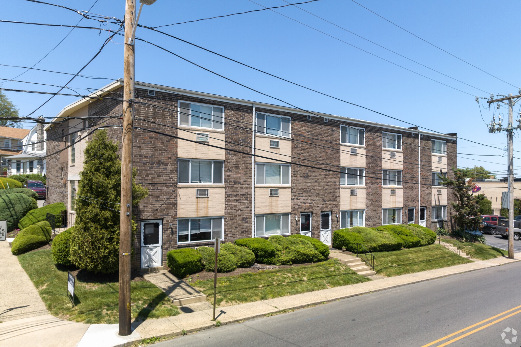 30 S State Rd, Upper Darby, PA for sale Primary Photo- Image 1 of 25