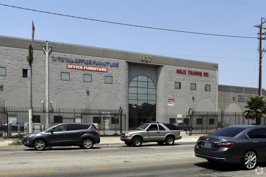 937 S Alameda St, Los Angeles, CA for lease - Building Photo - Image 1 of 9