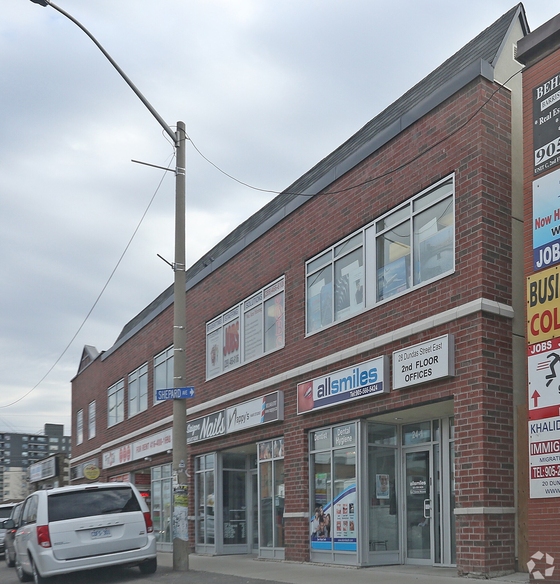 24-28 Dundas St E, Mississauga, ON à vendre Photo principale- Image 1 de 1