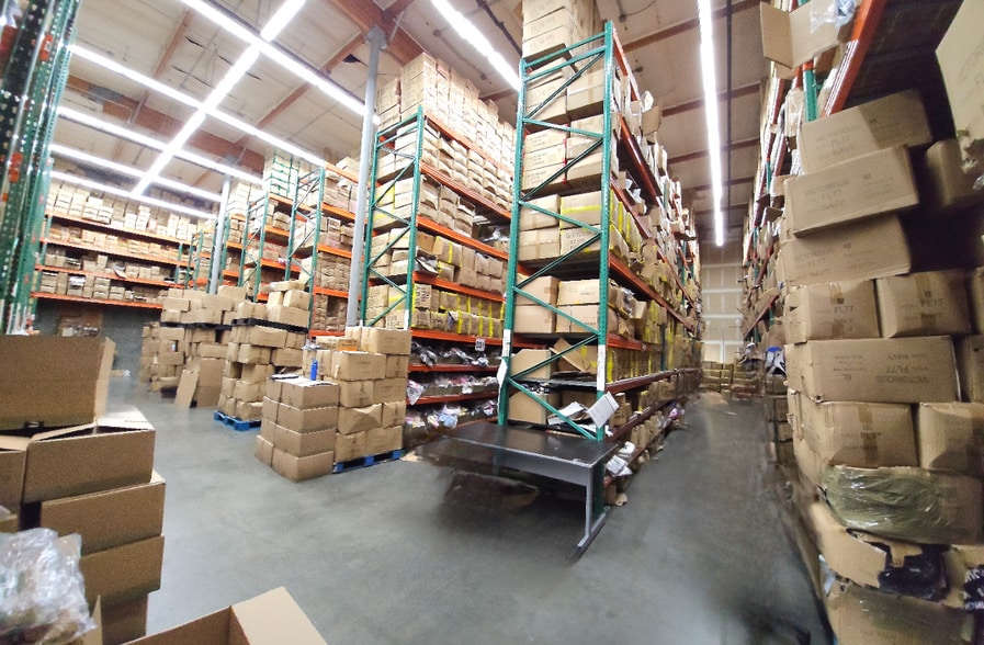 936-972 E 31st St, Los Angeles, CA for sale - Building Photo - Image 2 of 14