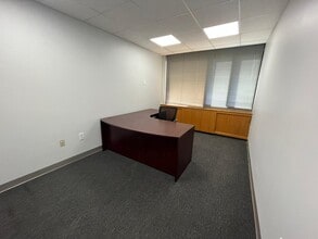 1 Main St, Eatontown, NJ for lease Interior Photo- Image 1 of 4