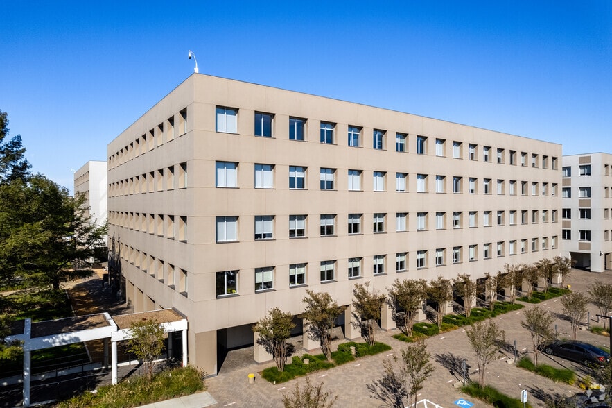 1500 Solana Blvd, Westlake, TX for lease - Building Photo - Image 3 of 23