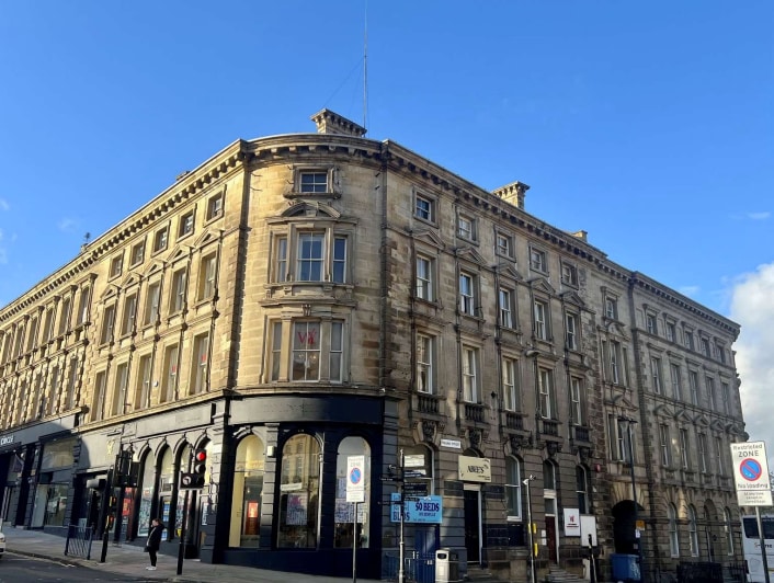 2 Railway St, Huddersfield for lease Primary Photo- Image 1 of 2
