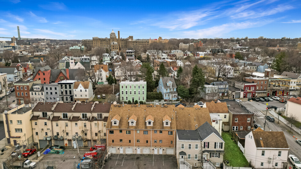 43-53 Broad St, Staten Island, NY for sale - Building Photo - Image 1 of 23