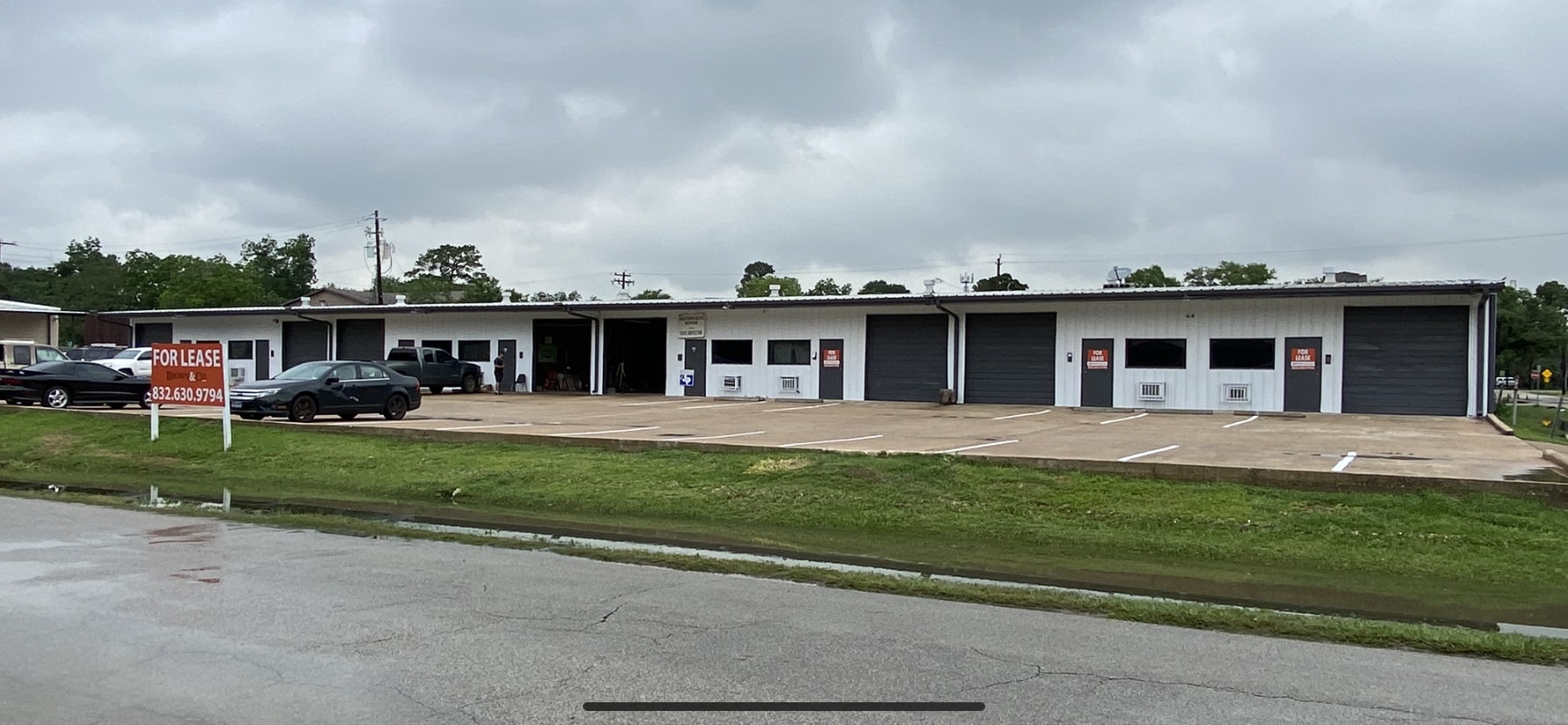 515 Melbourne St, Houston, TX for lease Building Photo- Image 1 of 3