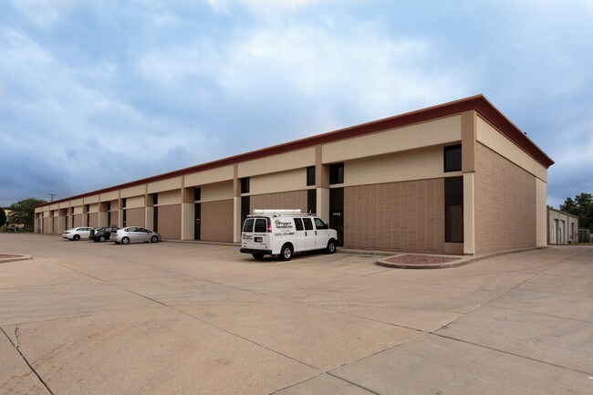 More details for 1115-1137 3rd Ave SW, Carmel, IN - Flex for Lease